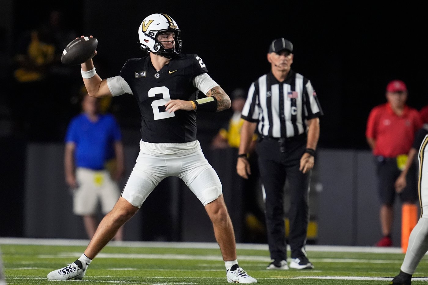 Vanderbilt ends its two-QB approach and bets on freshman Jared Curtis to win now | iNFOnews.ca Vanderbilt ends its two-QB approach and bets on freshman Jared Curtis to win now | iNFOnews.ca