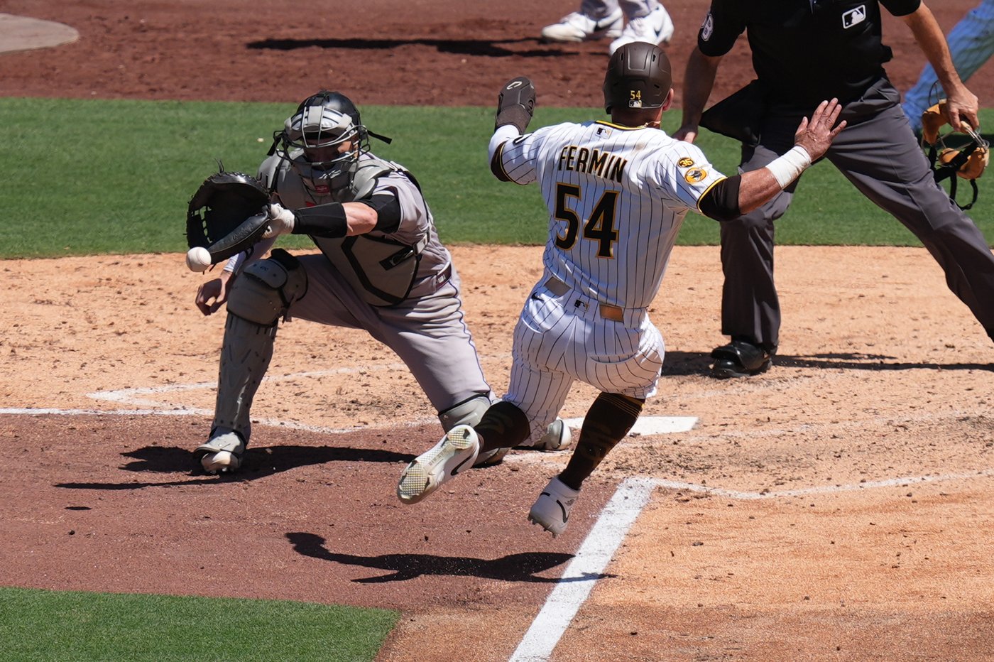 Canning and 5 relievers shut down Colorado as Padres beat Rockies 3-1 | iNFOnews.ca