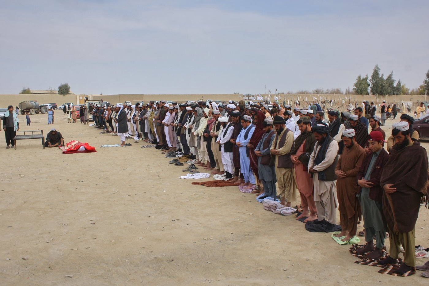 Overnight exchange of fire along the Afghan-Pakistan border kills 5 and wounds 8, officials say | iNFOnews.ca Overnight exchange of fire along the Afghan-Pakistan border kills 5 and wounds 8, officials say | iNFOnews.ca