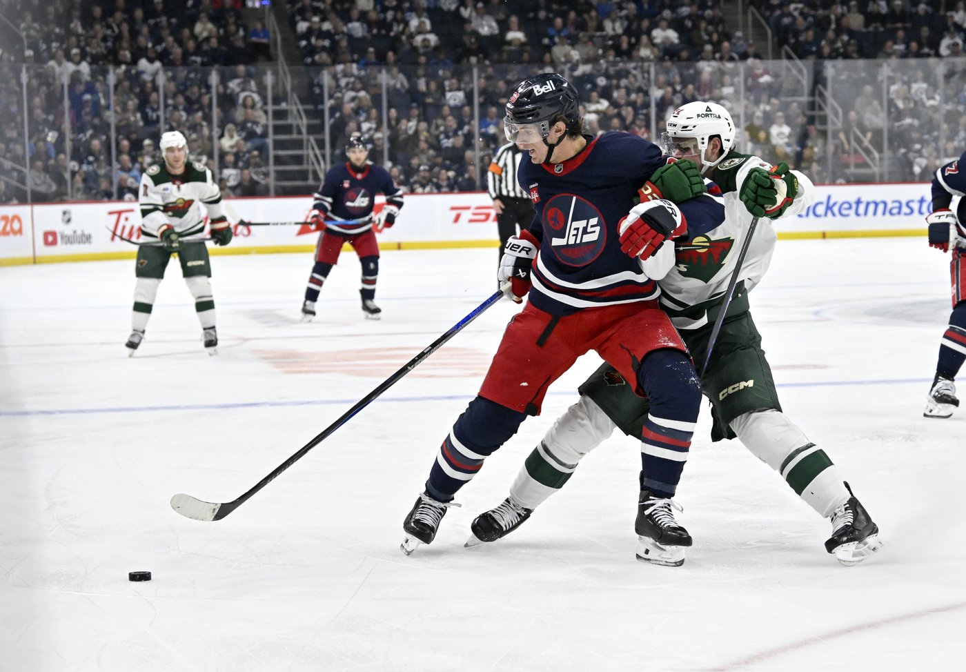 Perfetti scores twice as Jets soar past Wild 5-2 | iNFOnews.ca