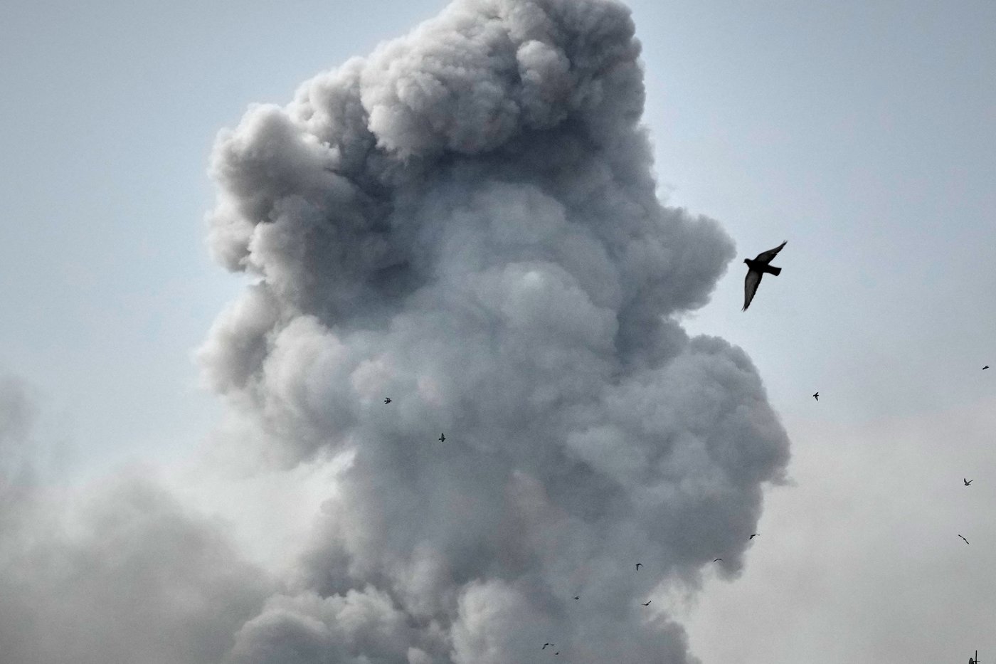Photos from inside Iran as strikes boom across the capital, Tehran, for a third day | iNFOnews.ca