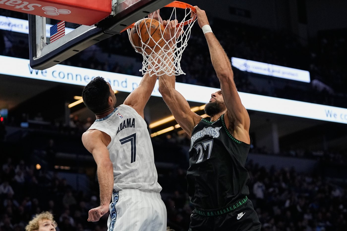 Jackson scores 28 points, Landale hits four 3s as Grizzlies top Timberwolves 116-110 | iNFOnews.ca Jackson scores 28 points, Landale hits four 3s as Grizzlies top Timberwolves 116-110 | iNFOnews.ca
