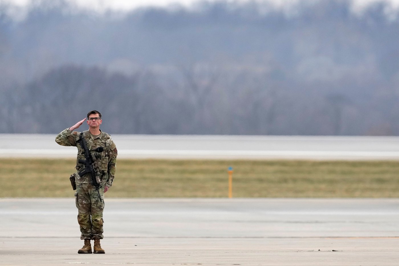 Two Iowa National Guard members killed in Syria return home on Christmas Eve | iNFOnews.ca