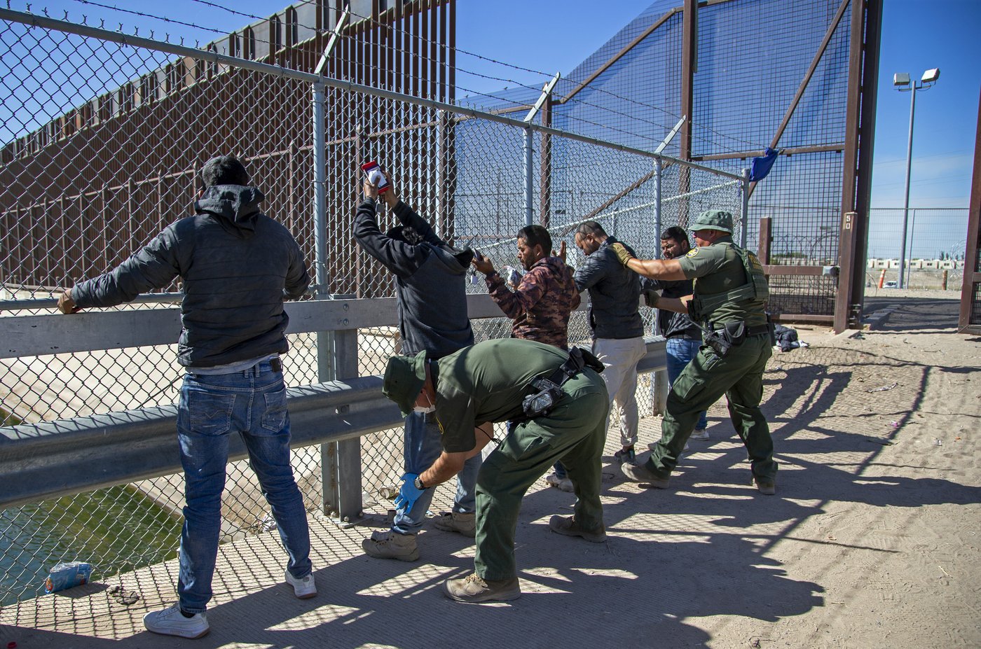 This is what the Homeland Security secretary has to say about his border record | iNFOnews.ca