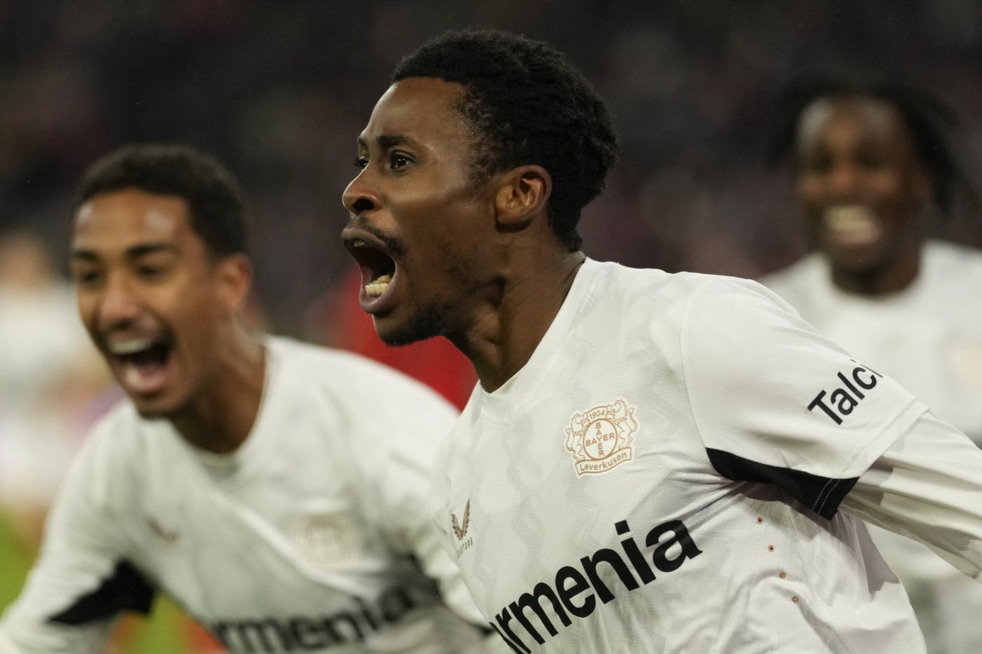 Neuer gets sent off for 1st time and Bayern Munich exits German Cup early again | iNFOnews.ca