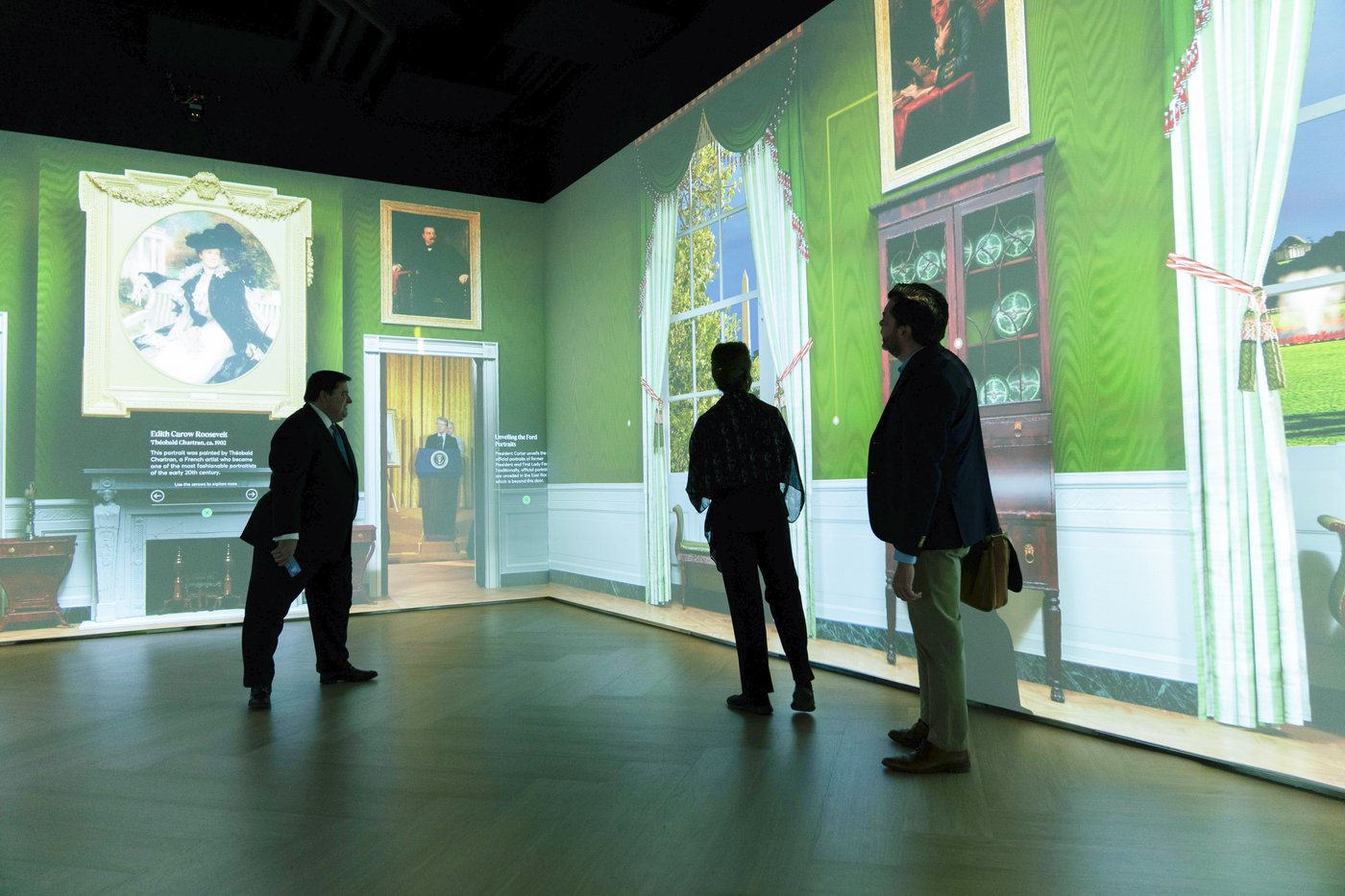 Tourists can finally visit the Oval Office. A replica is opening near the White House on Monday | iNFOnews.ca