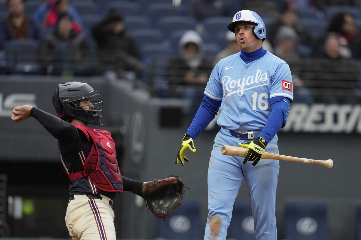 Gabriel Arias hits a 3-run homer to propel Guardians to 7-0 victory over Royals | iNFOnews.ca
