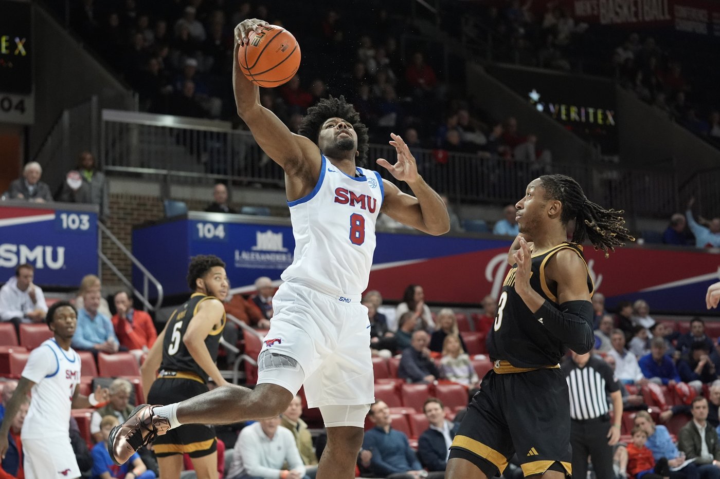 Oquendo's 20 leads 7 SMU players in double figures; Mustangs beat Alabama St. 101-72 | iNFOnews.ca
