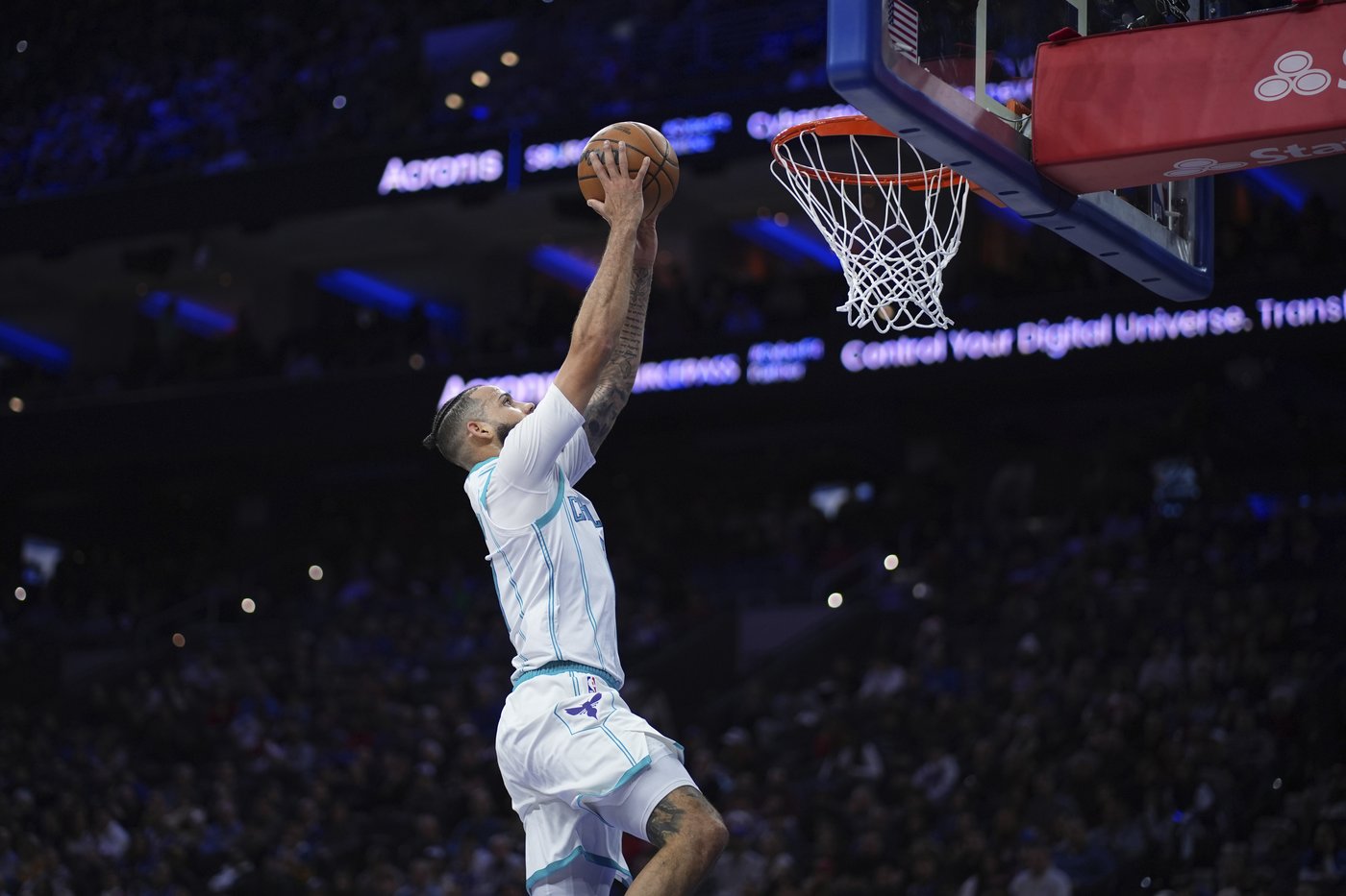Embiid scores 34 points in return, helping the 76ers beat the Hornets 108-98 | iNFOnews.ca Embiid scores 34 points in return, helping the 76ers beat the Hornets 108-98 | iNFOnews.ca