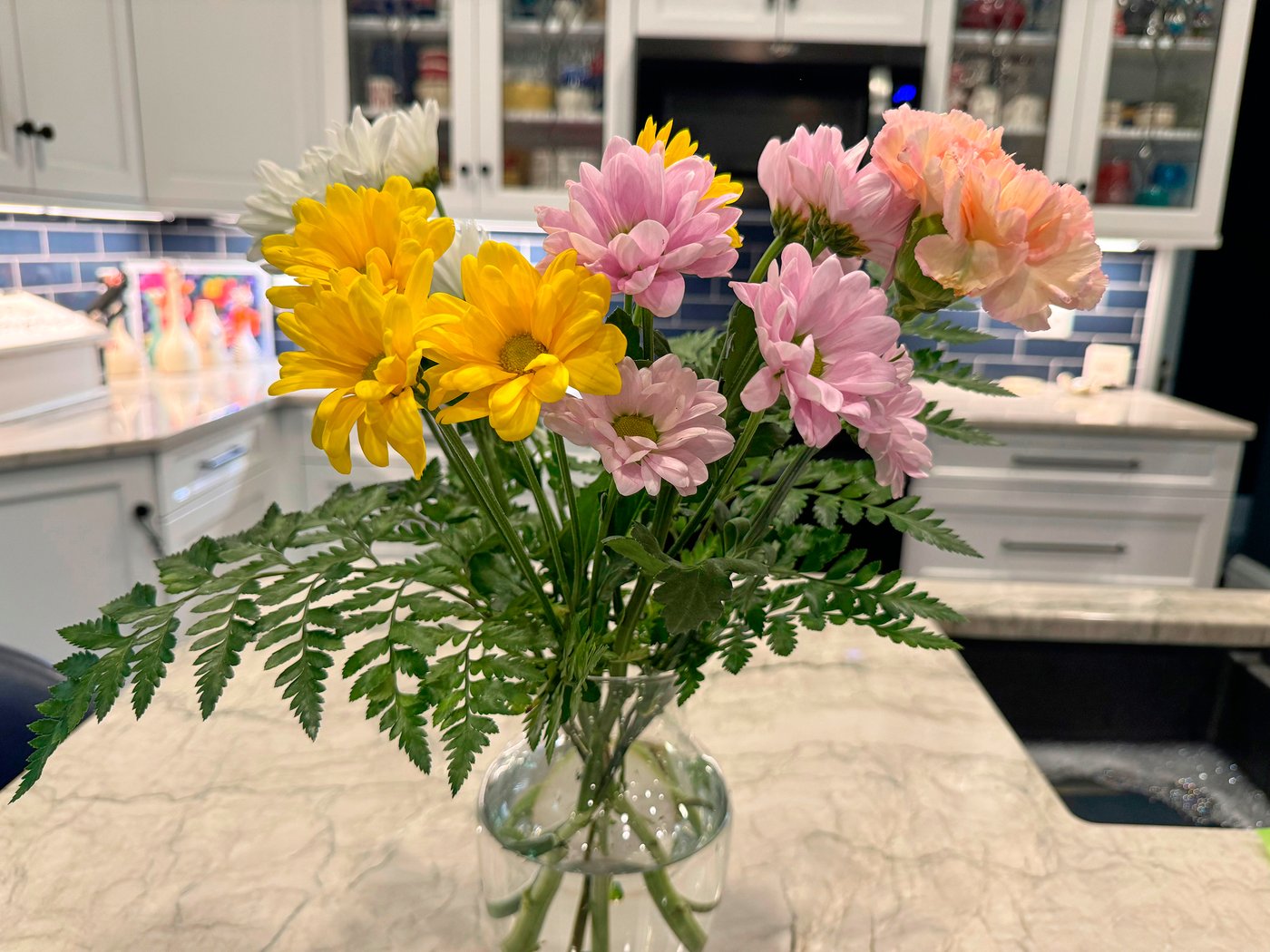 Making cut flowers last well beyond Mother's Day | iNFOnews.ca Making cut flowers last well beyond Mother's Day | iNFOnews.ca