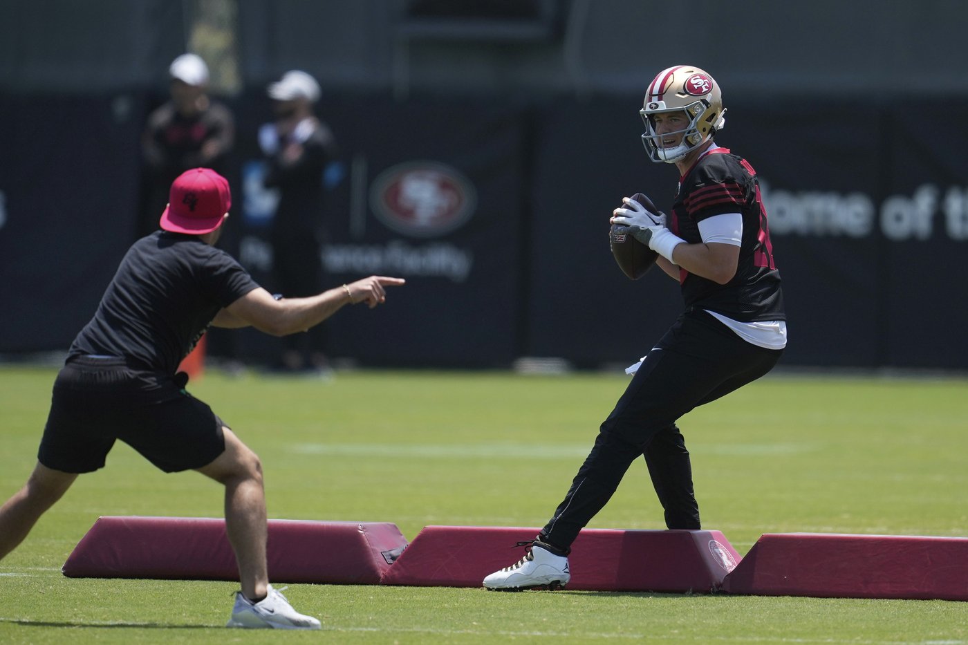 Mac Jones embraces fresh start with the 49ers after getting passed over by team in 2021 draft | iNFOnews.ca Mac Jones embraces fresh start with the 49ers after getting passed over by team in 2021 draft | iNFOnews.ca