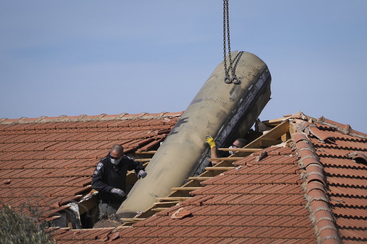 Middle East latest: Israeli strikes in Gaza kill 17, medics say, as Hamas accepts a ceasefire draft | iNFOnews.ca Middle East latest: Israeli strikes in Gaza kill 17, medics say, as Hamas accepts a ceasefire draft | iNFOnews.ca