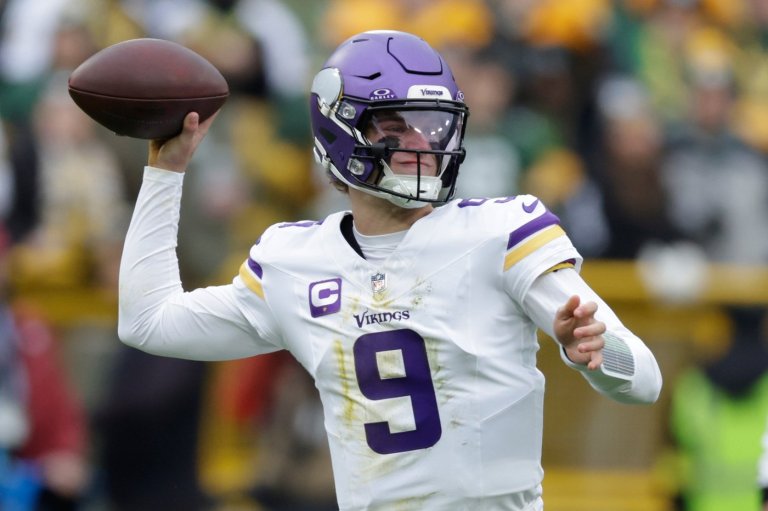 Vikings to start Max Brosmer at quarterback against the Seahawks | iNFOnews.ca