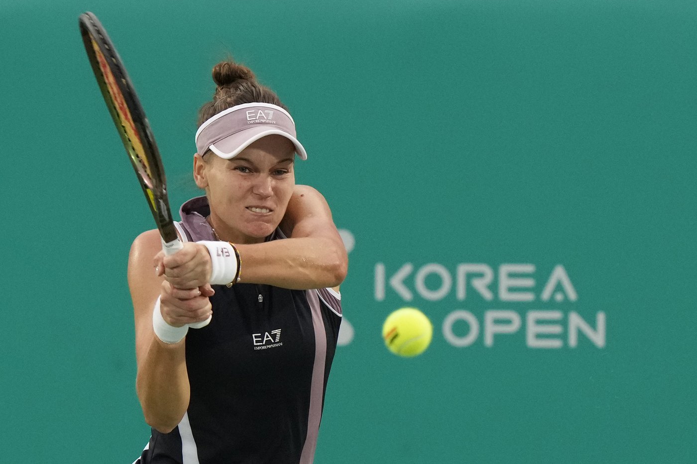Haddad Maia beats the Kudermetova sisters to reach Korea Open final | iNFOnews.ca