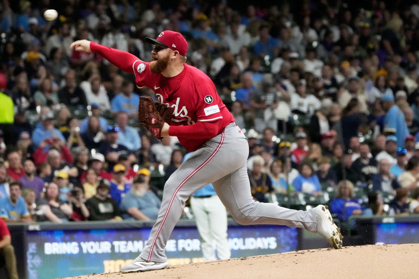 Reds overtake Mets for NL's 3rd wild-card spot by beating Brewers 3-1 | iNFOnews.ca Reds overtake Mets for NL's 3rd wild-card spot by beating Brewers 3-1 | iNFOnews.ca
