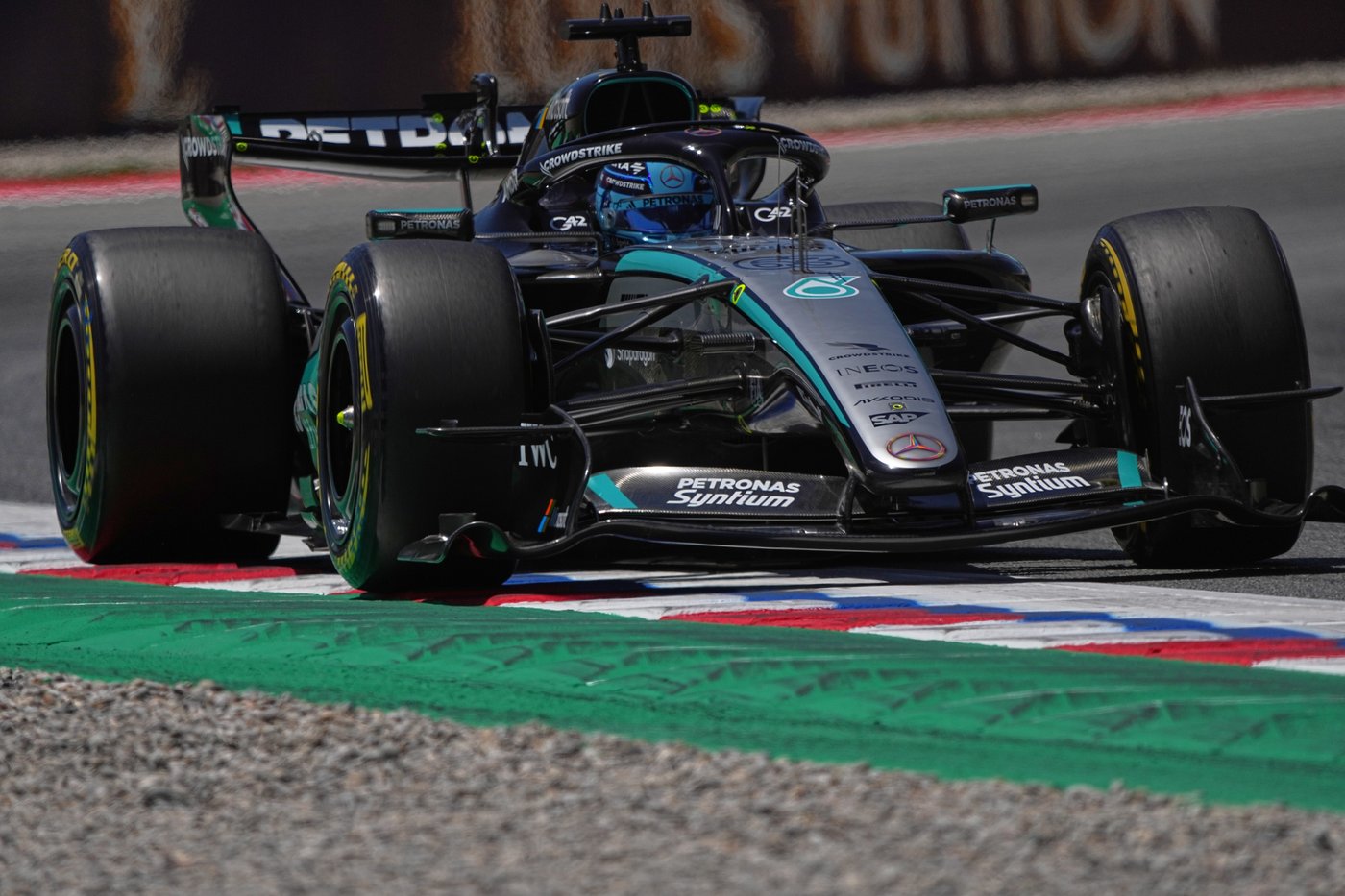 F1 sensation Antonelli has teammate Russell against the wall heading into Barcelona | iNFOnews.ca F1 sensation Antonelli has teammate Russell against the wall heading into Barcelona | iNFOnews.ca