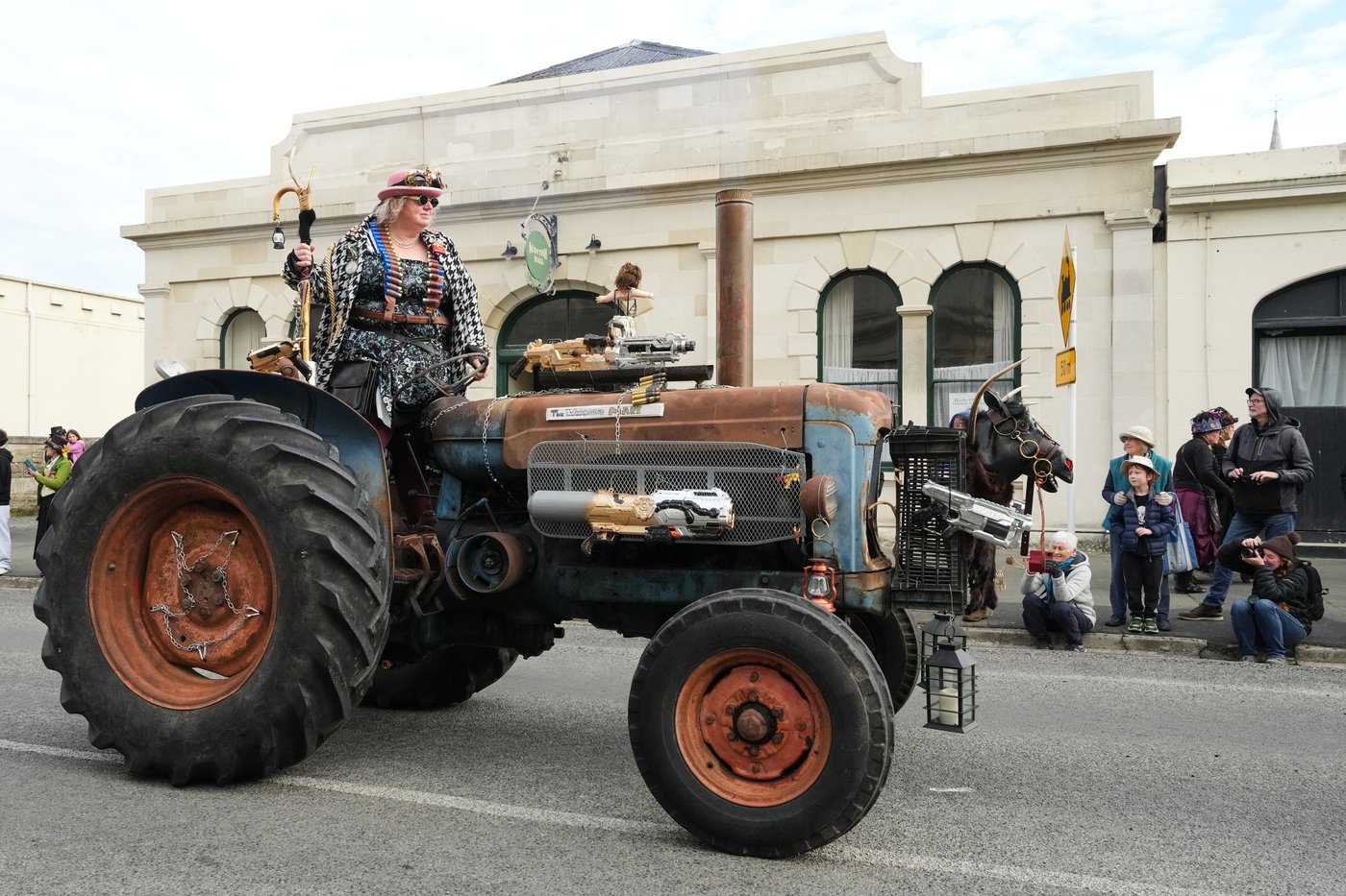 Steampunk festival creates an unlikely capital for Victorian style and sci-fi oddity in New Zealand | iNFOnews.ca