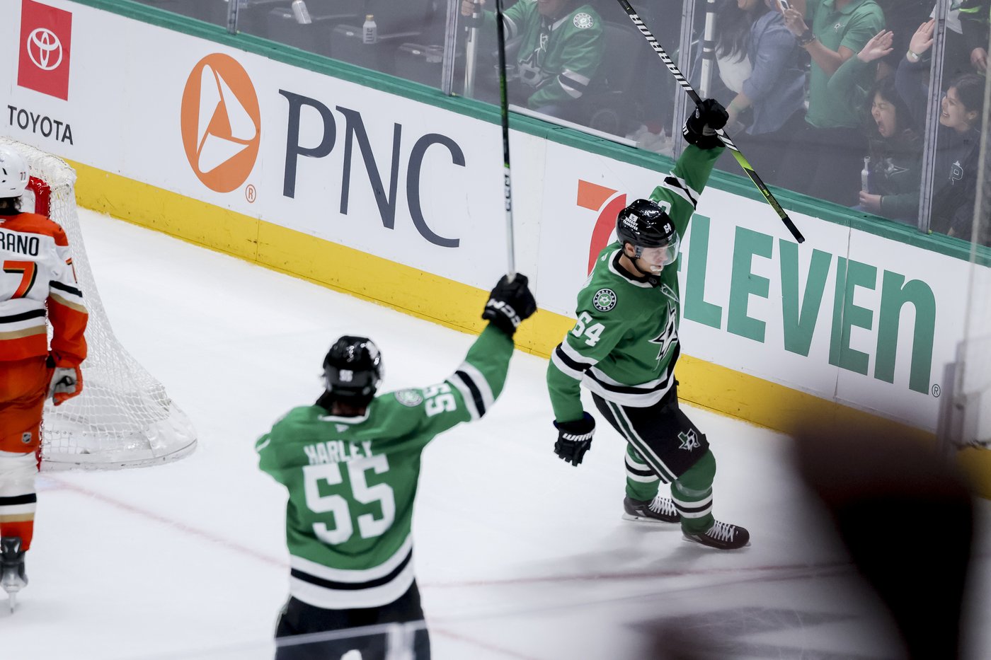 Mikael Granlund's 2nd goal pushes Stars past Ducks 4-3 in overtime | iNFOnews.ca Mikael Granlund's 2nd goal pushes Stars past Ducks 4-3 in overtime | iNFOnews.ca