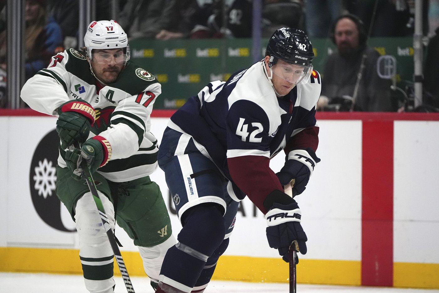 Yakov Trenin and Brock Faber score 3rd period goals in the Wild's 3-1 win over the Avalanche | iNFOnews.ca
