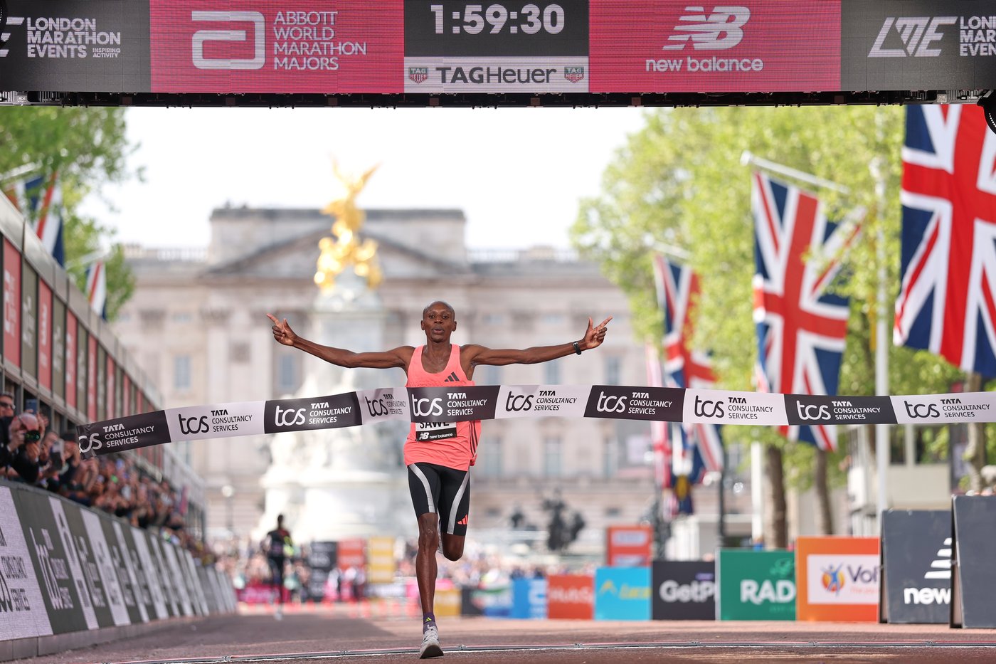 Marathon milestone shattered: Sabastian Sawe breaks the fabled 2-hour barrier by 30 seconds | iNFOnews.ca