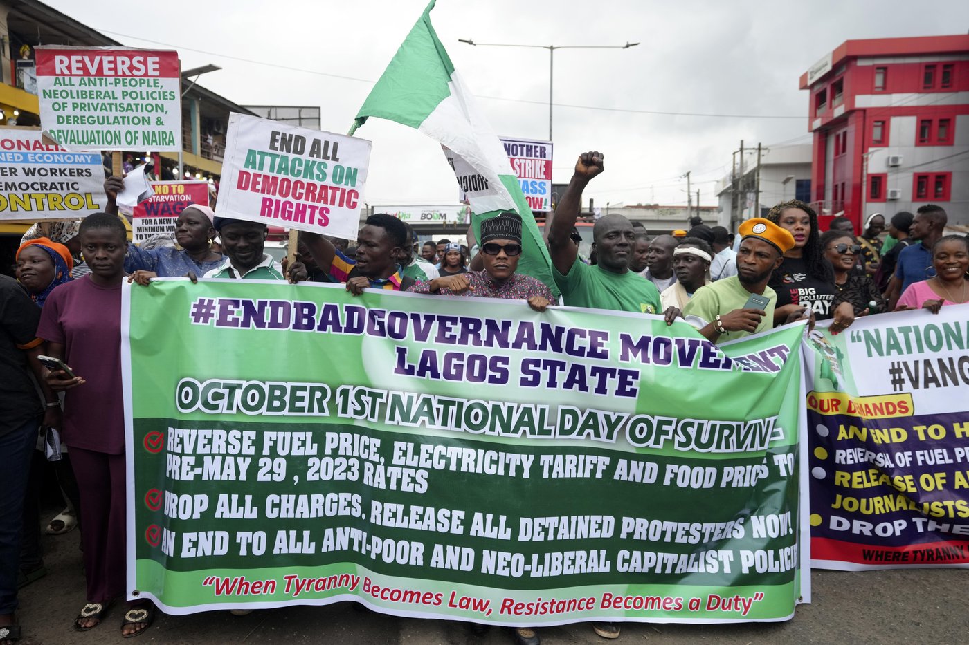 Nigeria’s independence anniversary is marked by protests and frustration over economic hardship | iNFOnews.ca Nigeria’s independence anniversary is marked by protests and frustration over economic hardship | iNFOnews.ca
