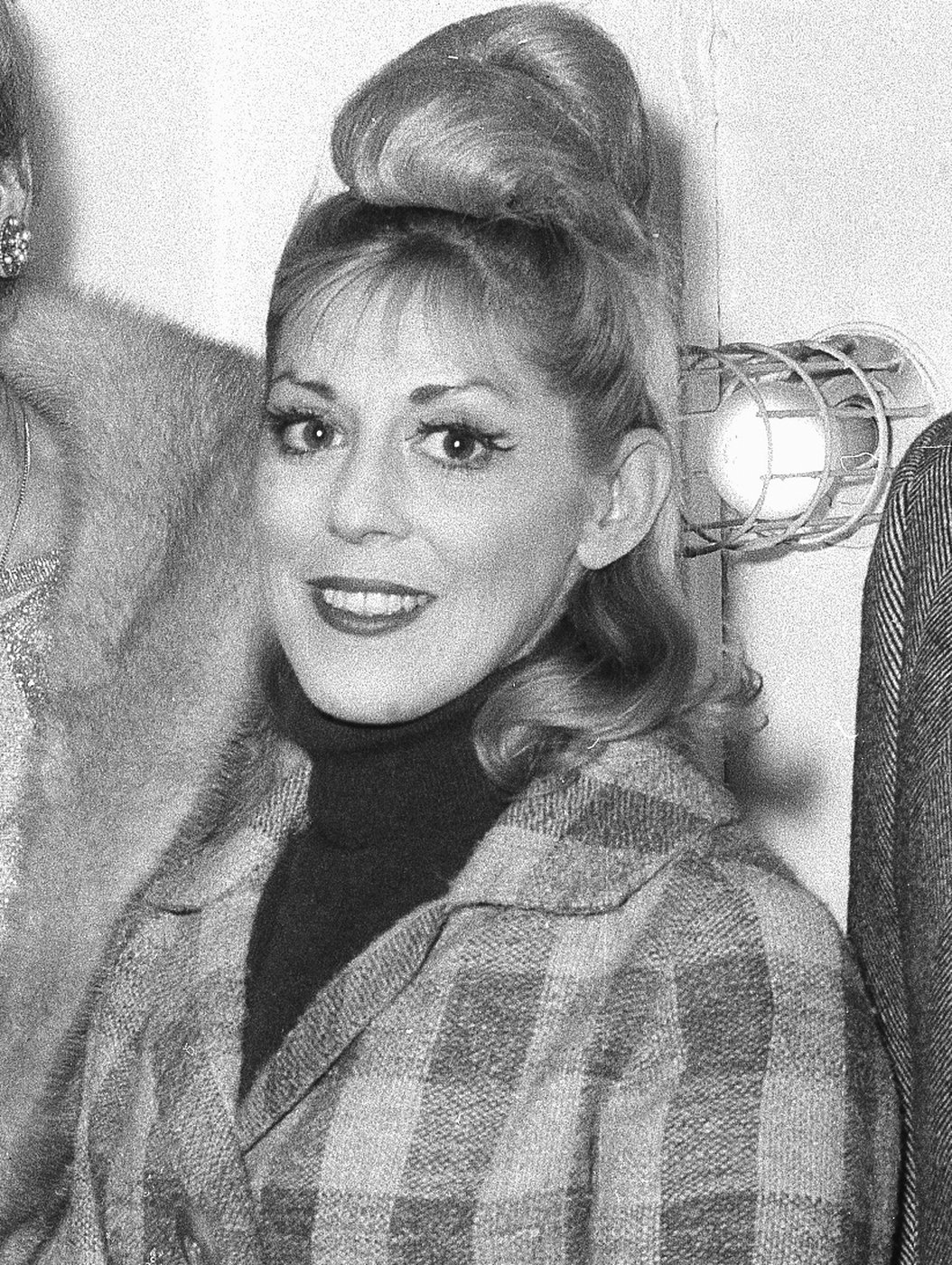 Sondra Lee, a veteran Broadway dancer with roles in 'Peter Pan' and 'Hello Dolly!' dies at 97 | iNFOnews.ca Sondra Lee, a veteran Broadway dancer with roles in 'Peter Pan' and 'Hello Dolly!' dies at 97 | iNFOnews.ca