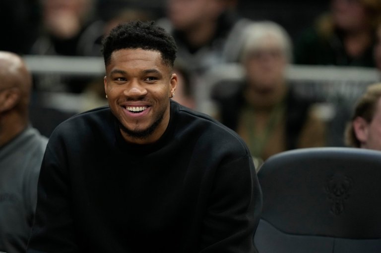 Bucks' Antetokounmpo says his focus is on his health rather than rumors about his future | iNFOnews.ca