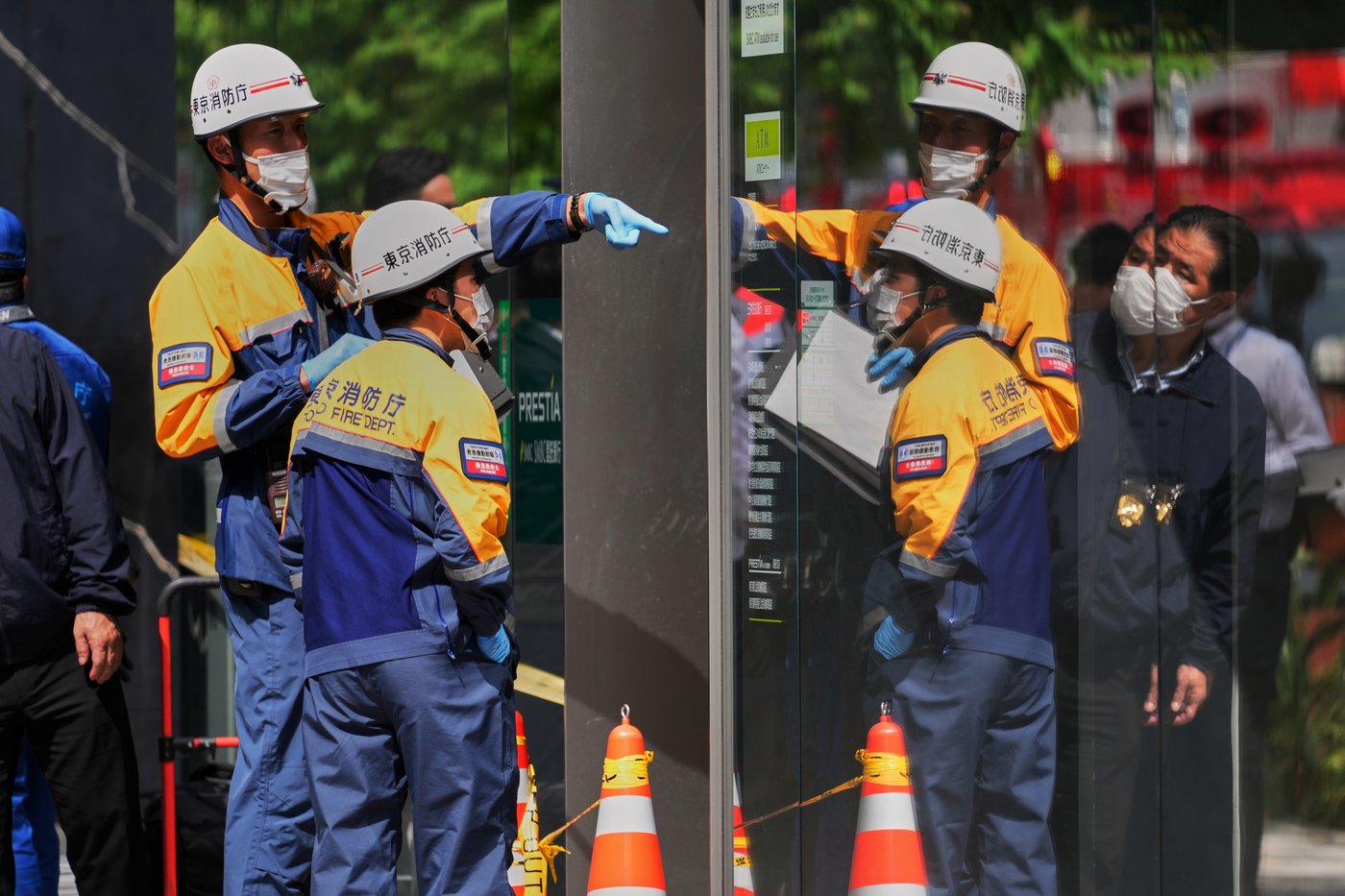 Over 20 taken to hospital after unknown substance allegedly sprayed in Tokyo shopping area | iNFOnews.ca
