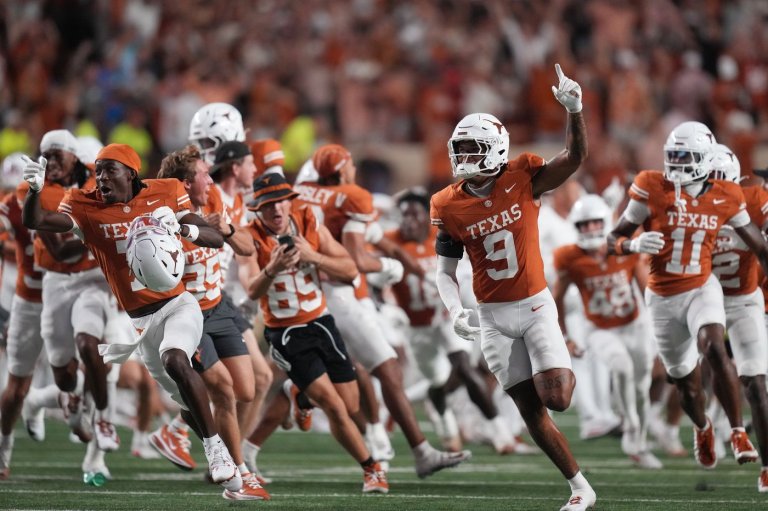 No. 4 Texas stuns No. 1 Ohio State 24-23 after erasing 20-point 4th-quarter deficit | iNFOnews.ca