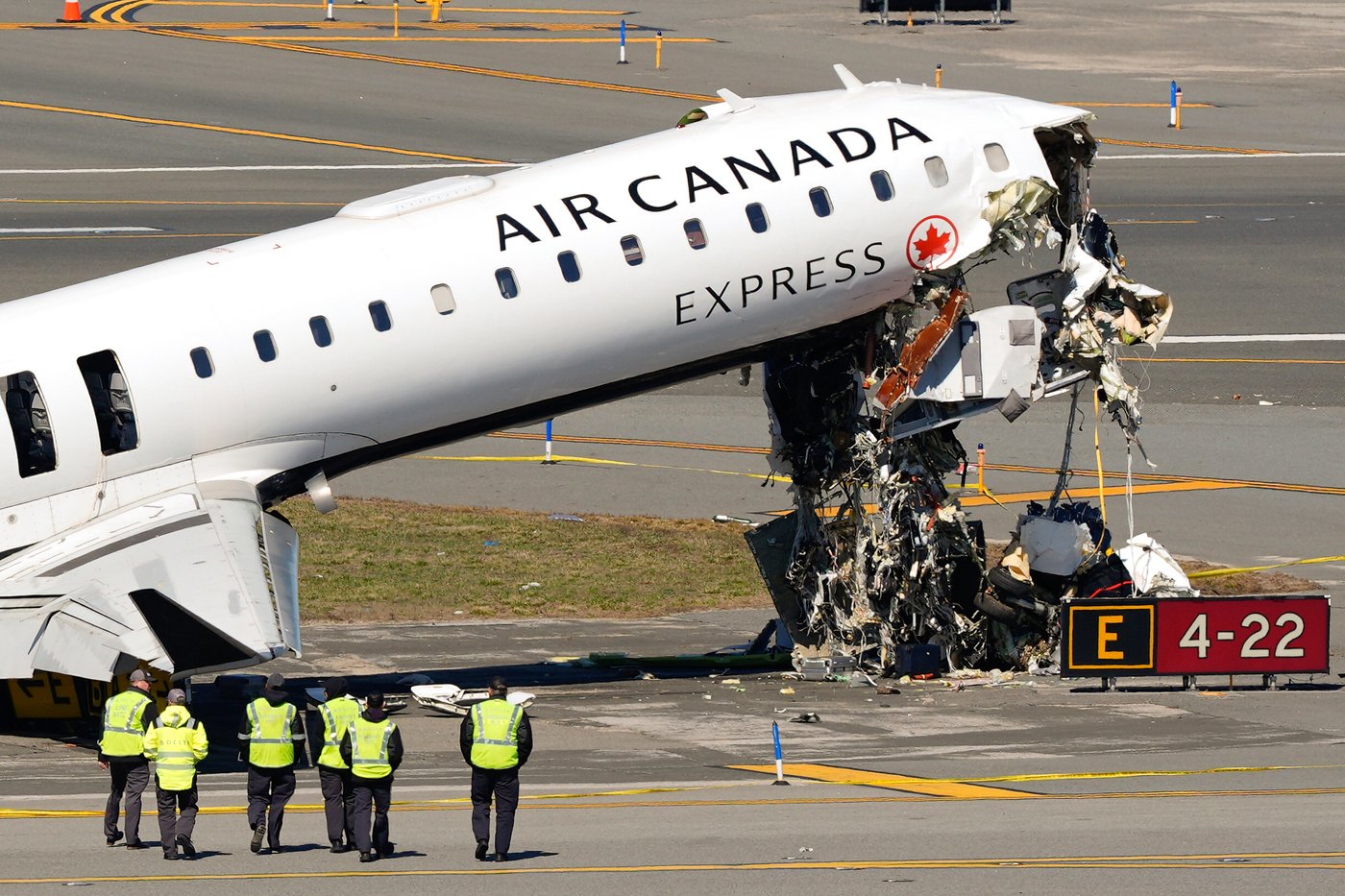 U.S. safety board says warning system didn't sound alarm before LaGuardia crash | iNFOnews.ca