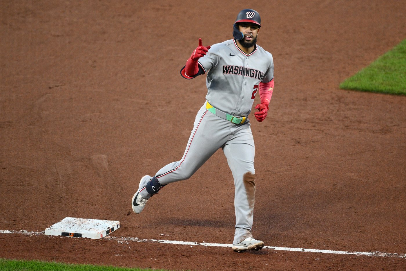 Daylen Lile's RBI single in 10th lifts Nationals over Orioles, 4-3 | iNFOnews.ca Daylen Lile's RBI single in 10th lifts Nationals over Orioles, 4-3 | iNFOnews.ca