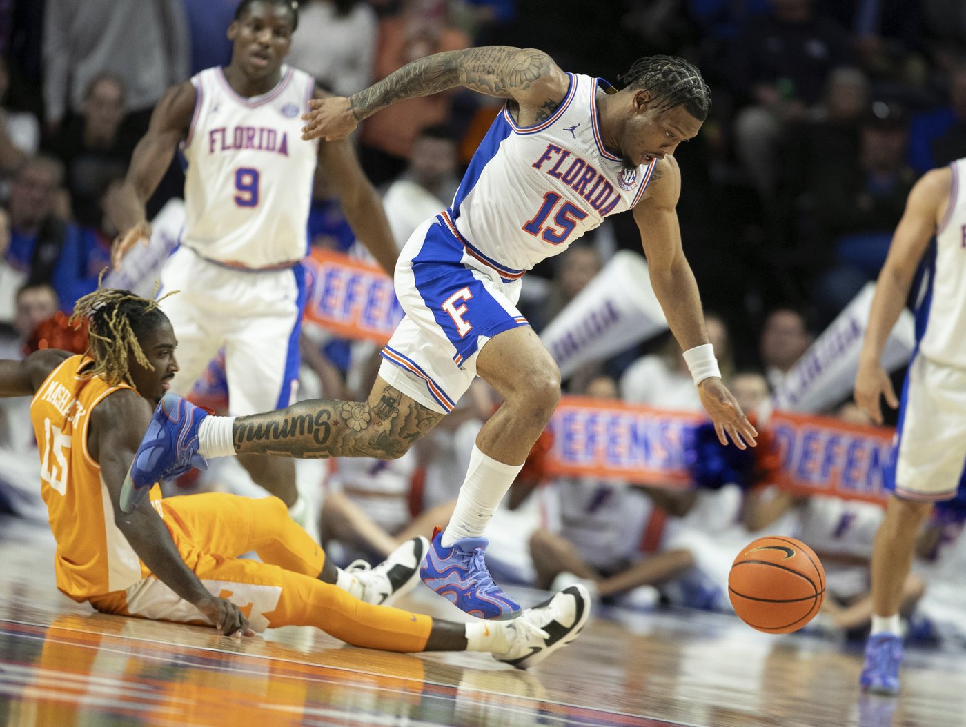 'This is good for us': No. 1 Tennessee falls by 30 to No. 8 Florida, becoming last unbeaten to lose | iNFOnews.ca