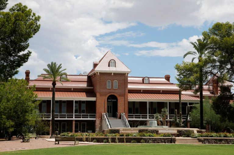 University of Arizona student alleges she was sexually assaulted by 2 men at fraternity house | iNFOnews.ca