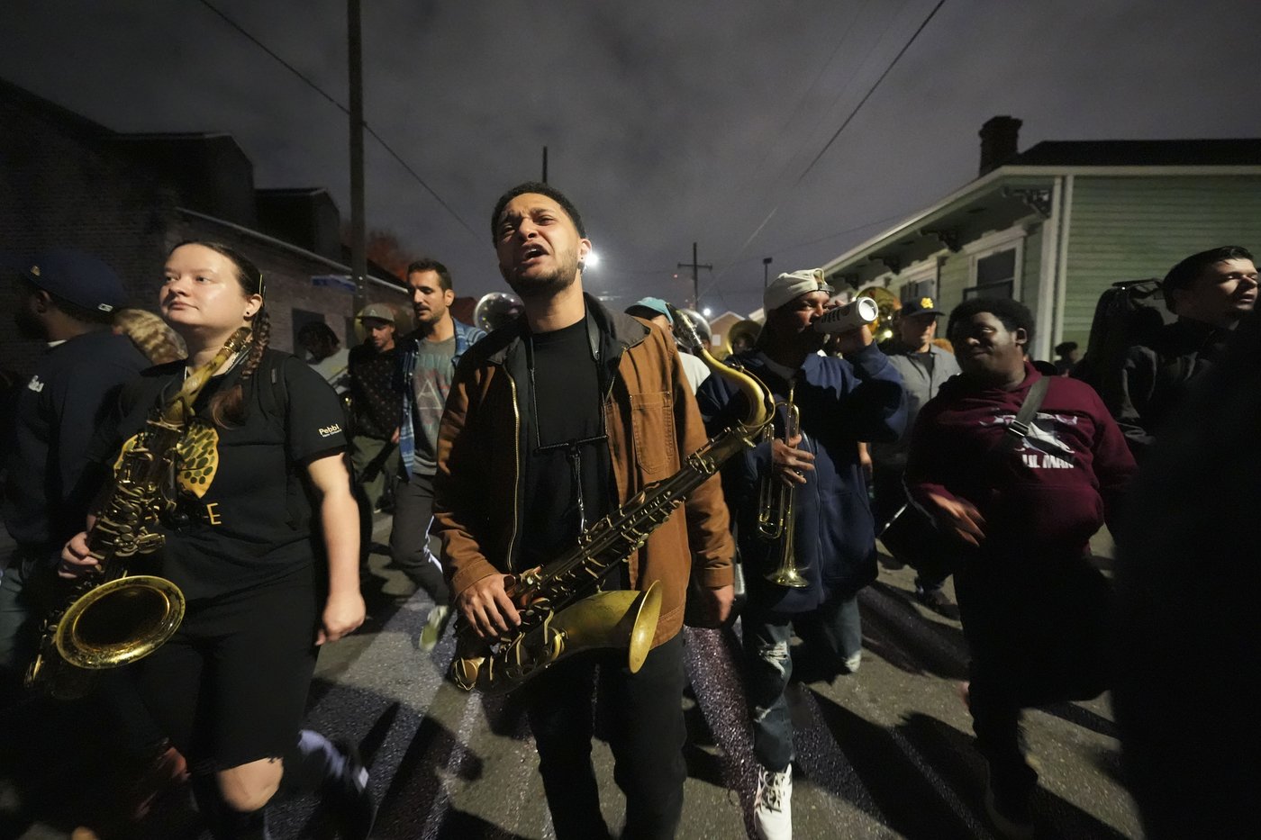A traditional send-off in New Orleans for an innovative brass band musician | iNFOnews.ca
