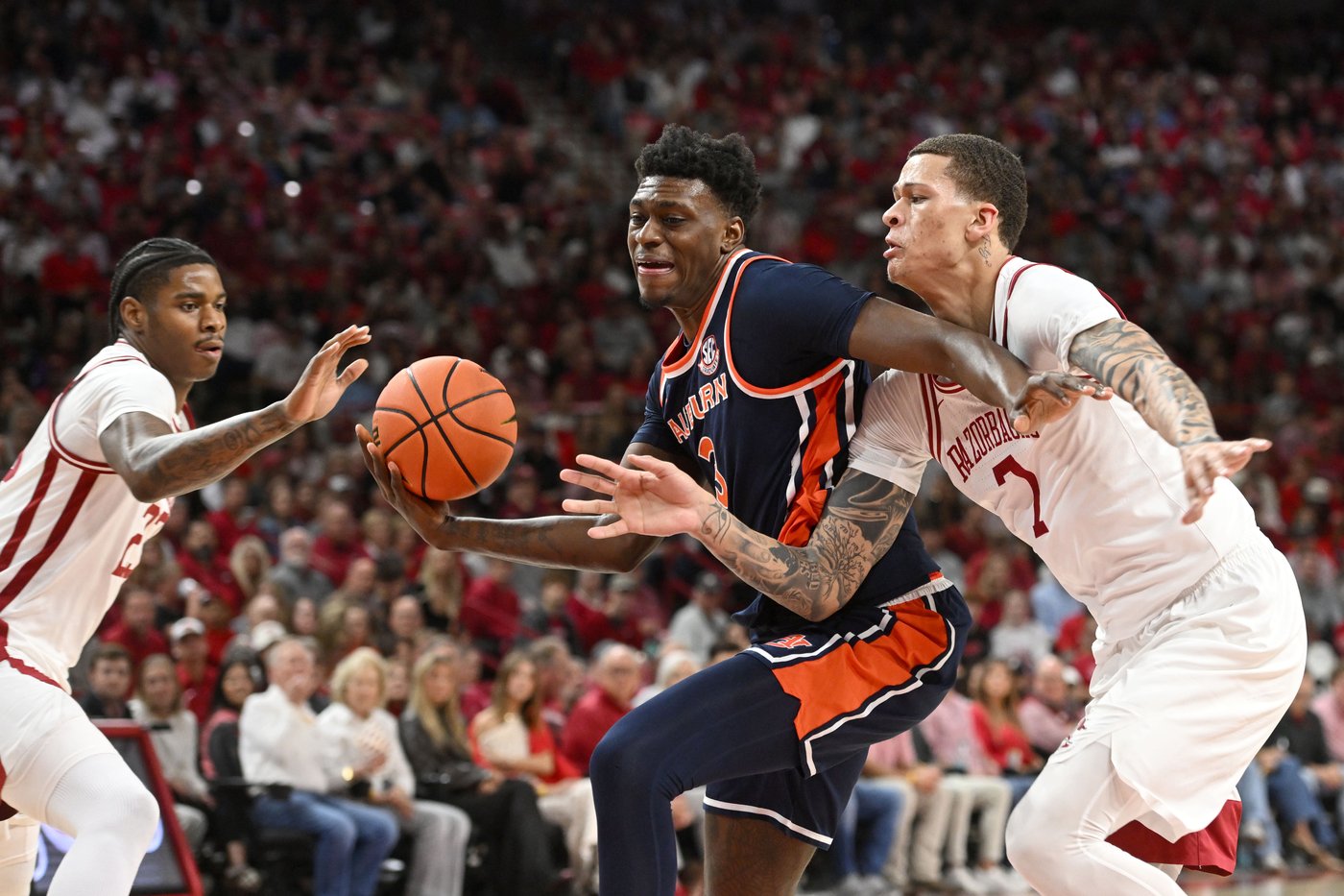 Darius Acuff Jr., Billy Richmond III have career nights as No. 21 Arkansas beats Auburn | iNFOnews.ca Darius Acuff Jr., Billy Richmond III have career nights as No. 21 Arkansas beats Auburn | iNFOnews.ca