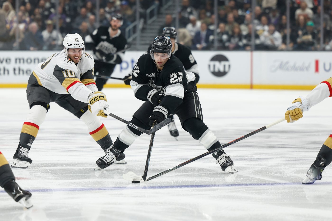 Stone scores in OT, Eichel had 3 assists in Golden Knights' 3-2 win over Kings | iNFOnews.ca
