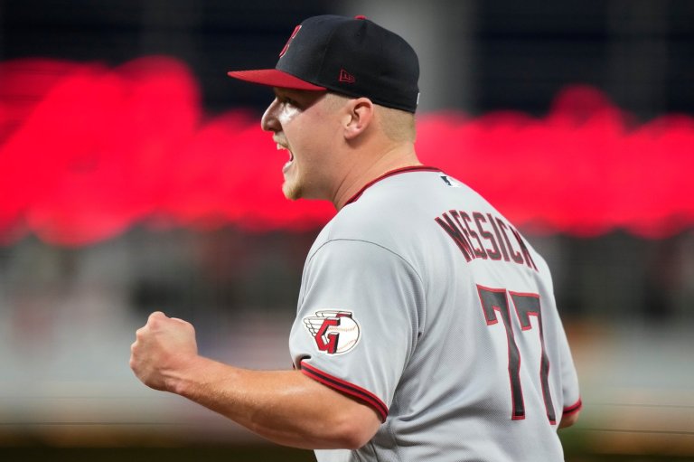 Guardians beat Marlins 3-2 behind Parker Messick’s 6 strong innings | iNFOnews.ca