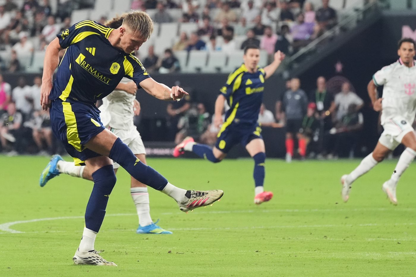 Messi scores his 19th MLS goal as Inter Miami draws 2-2 with Nashville | iNFOnews.ca Messi scores his 19th MLS goal as Inter Miami draws 2-2 with Nashville | iNFOnews.ca