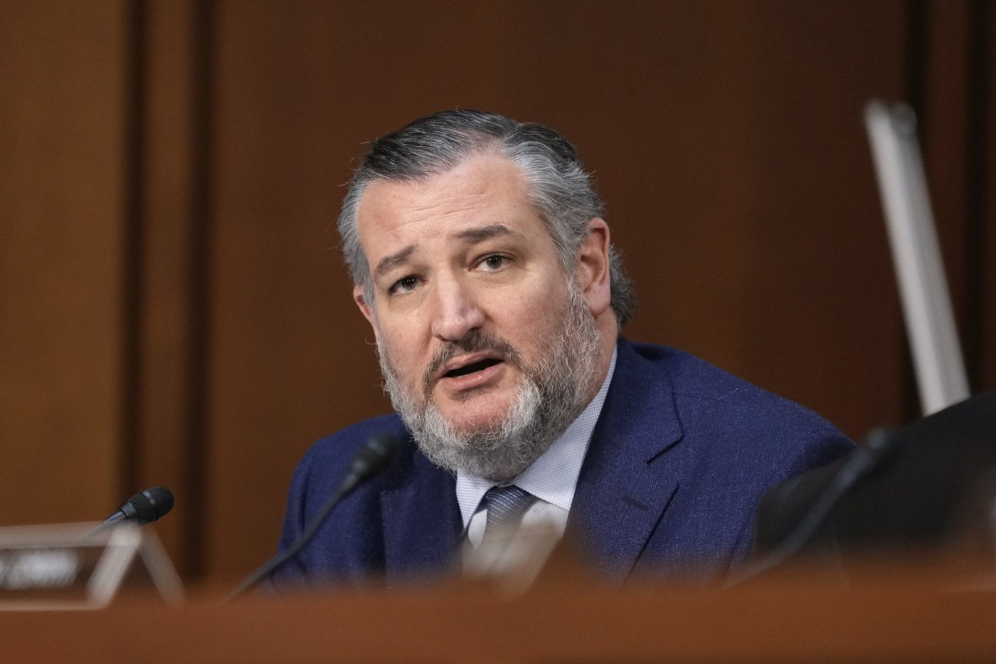Georgia man charged with leaving threatening messages for 2 Republican senators | iNFOnews.ca