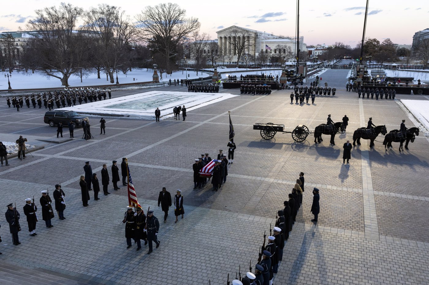 Jimmy Carter eulogized by Kamala Harris and others as 39th president returns to Washington | iNFOnews.ca Jimmy Carter eulogized by Kamala Harris and others as 39th president returns to Washington | iNFOnews.ca