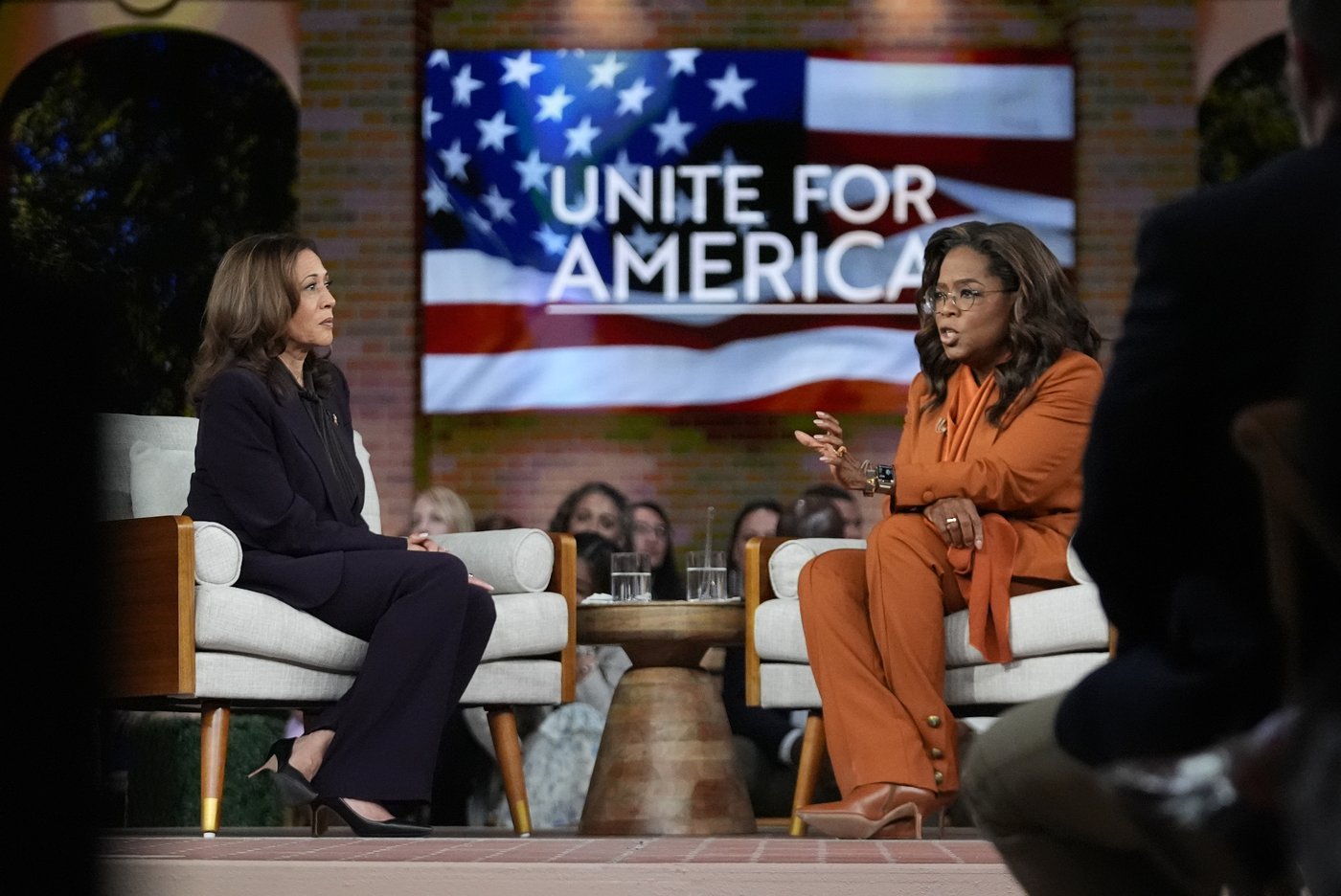 Election 2024 Latest: Trump and Harris campaign for undecided voters with just 6 weeks left | iNFOnews.ca