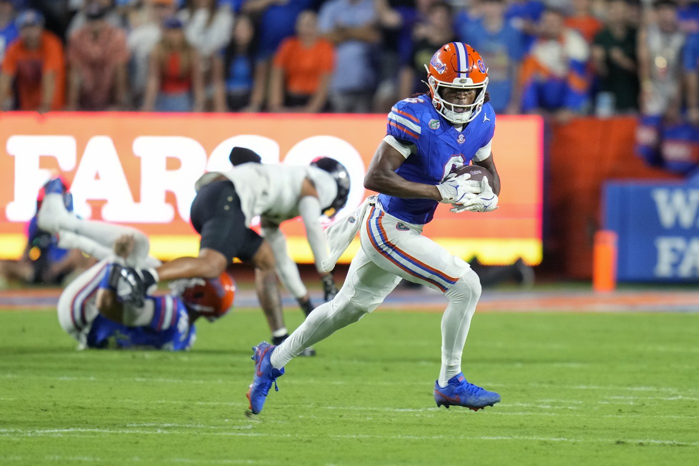 Graham Mertz, Montrell Johnson account for scores as Florida beats UCF 24-13 in the Swamp | iNFOnews.ca Graham Mertz, Montrell Johnson account for scores as Florida beats UCF 24-13 in the Swamp | iNFOnews.ca
