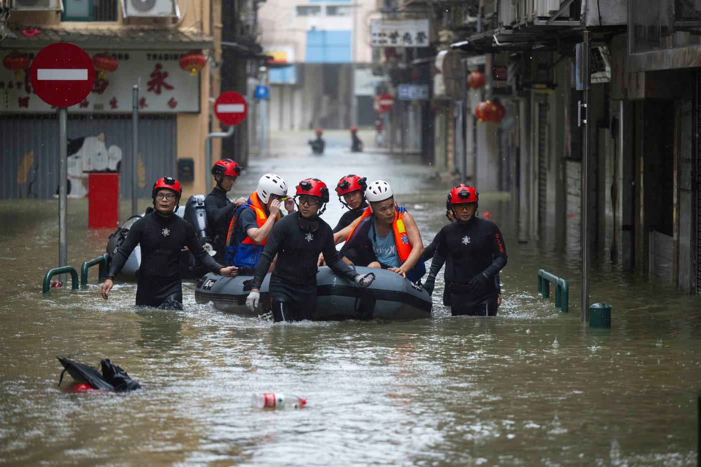 Typhoon Ragasa batters Hong Kong and south China after killing dozens in Taiwan and the Philippines | iNFOnews.ca