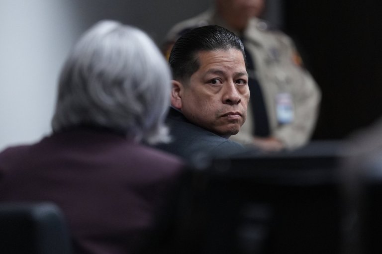 Prosecutors rests in Uvalde officer's trial over response to 2022 school shooting | iNFOnews.ca