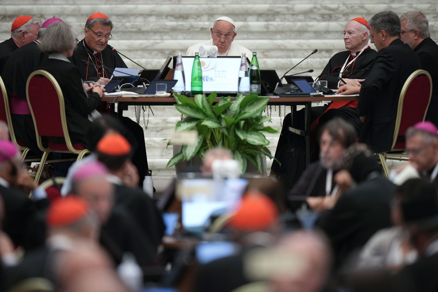 Catholic reform debate launched by Pope Francis leans away from ordained roles for women | iNFOnews.ca
