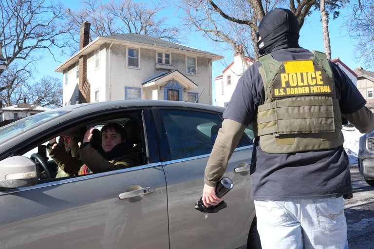 Conservative judge in Minnesota tries to keep Trump administration in check during crackdown | iNFOnews.ca