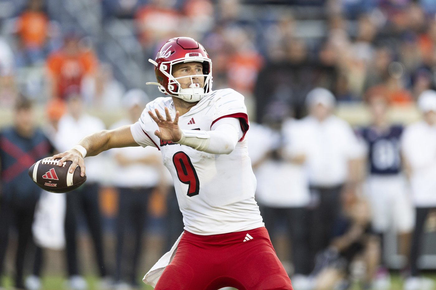 No. 11 Clemson starts difficult, defining November stretch with high-scoring Louisville | iNFOnews.ca No. 11 Clemson starts difficult, defining November stretch with high-scoring Louisville | iNFOnews.ca