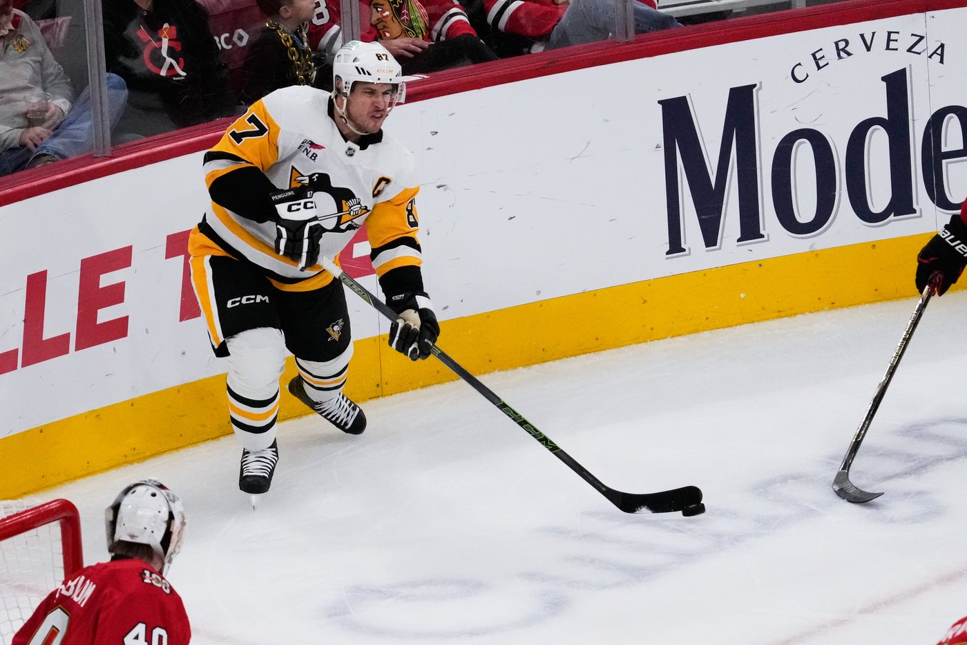 Brazeau has hat trick, Rust scores twice as Penguins rout Blackhawks 7-3 | iNFOnews.ca