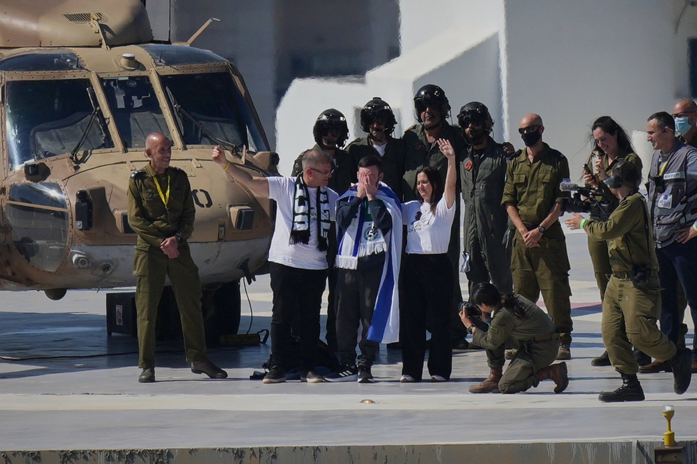 A look at the living hostages released by Hamas under ceasefire deal | iNFOnews.ca