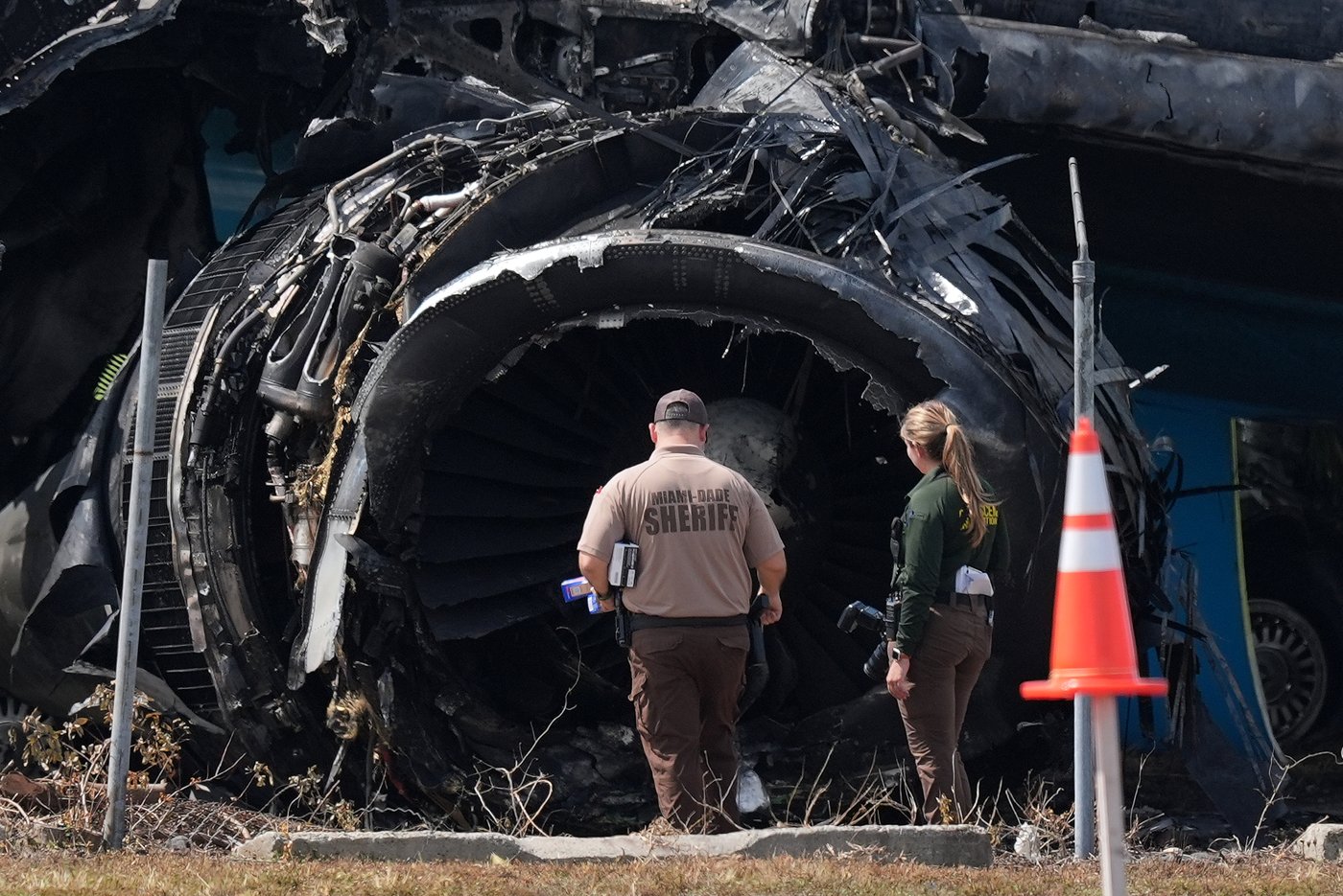 Cargo jet tried to abort unsteady landing before Miami crash that killed 5, flight data indicates | iNwheels